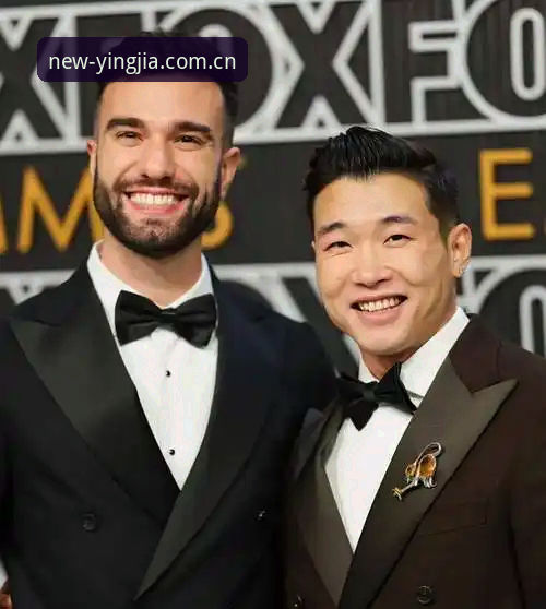 一张亲吻照比比分更出圈，同性爱在世界杯看台上能走多远？